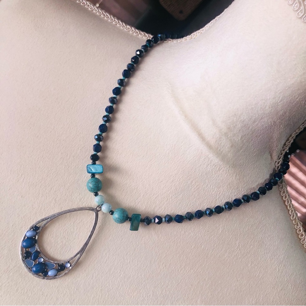 Handcrafted genuine stone faceted sodalite crystal pendant necklace